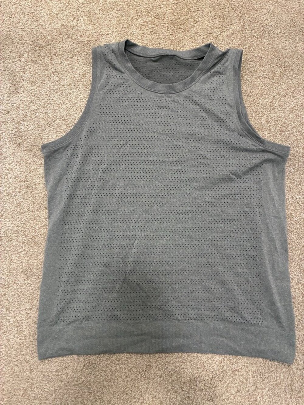 Lululemon Seamless Perforated Muscle Tank Heathered Gray Size 8